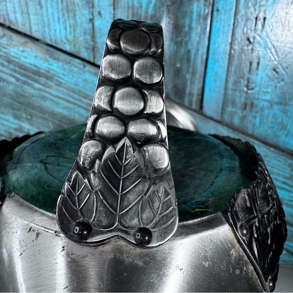 Vintage Musical Decanter Art Deco Grapes Wine Decanter “How Dry I am” - Picture 13 of 15